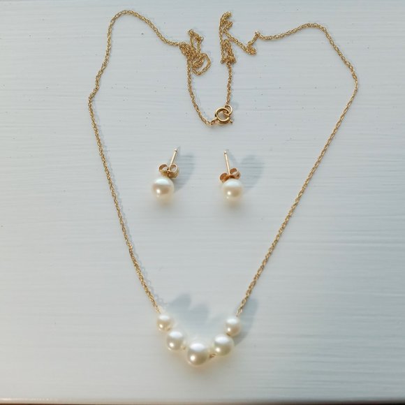 (SOLD) 14K YG Pearl Necklace Set - Picture 2 of 7